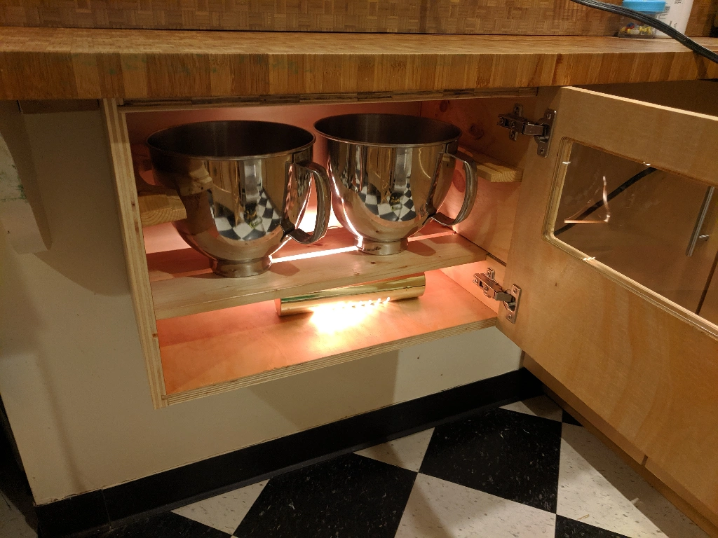 open with bowls