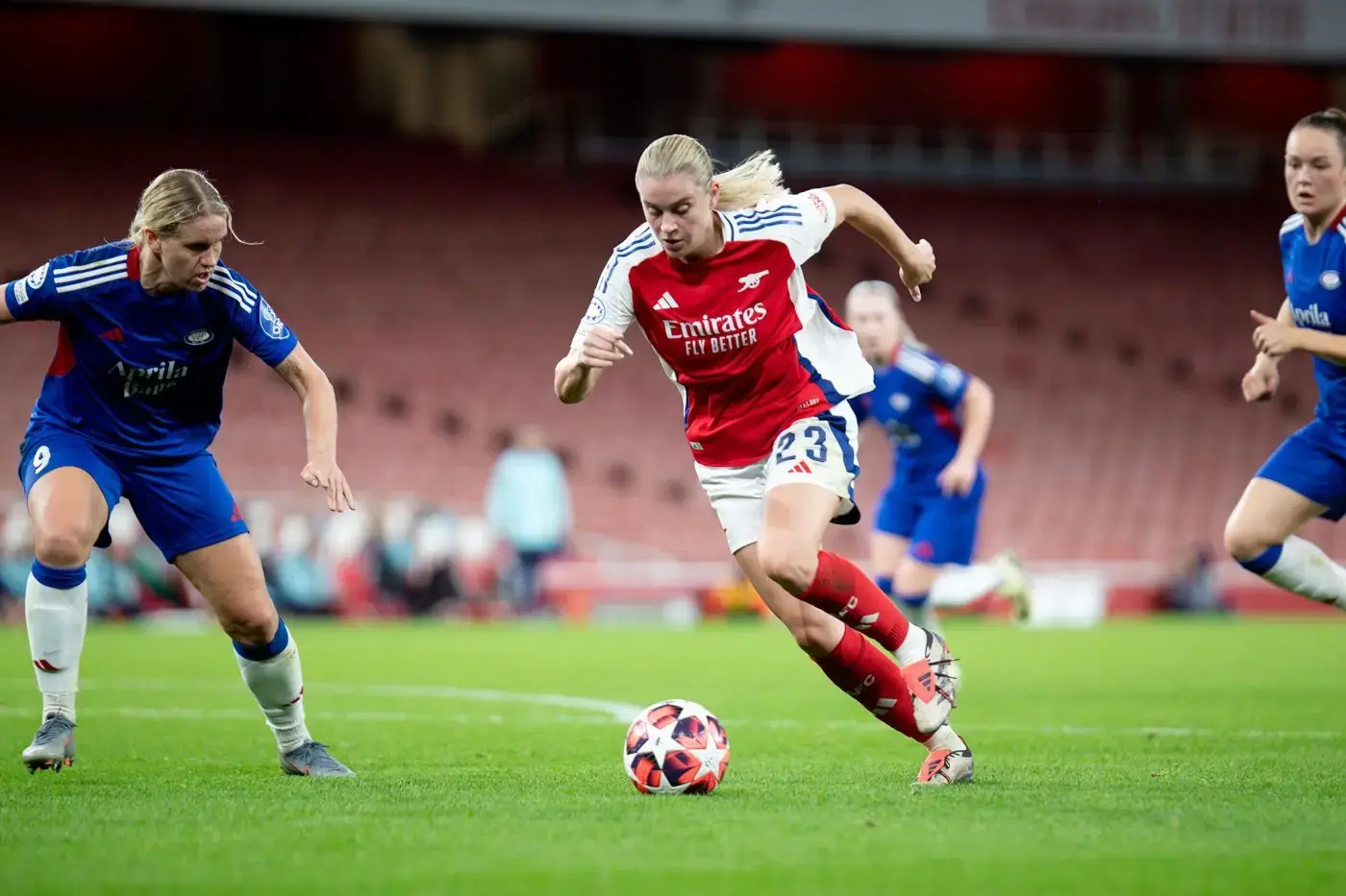 ’You have to find out what makes you tick when you feel good’ Alessia Russo on form, confidence and a London derby against Chelsea