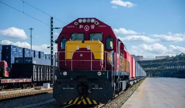 China Had to Clear US Bombs for Half a Year Before Constructing the China-Laos Railway