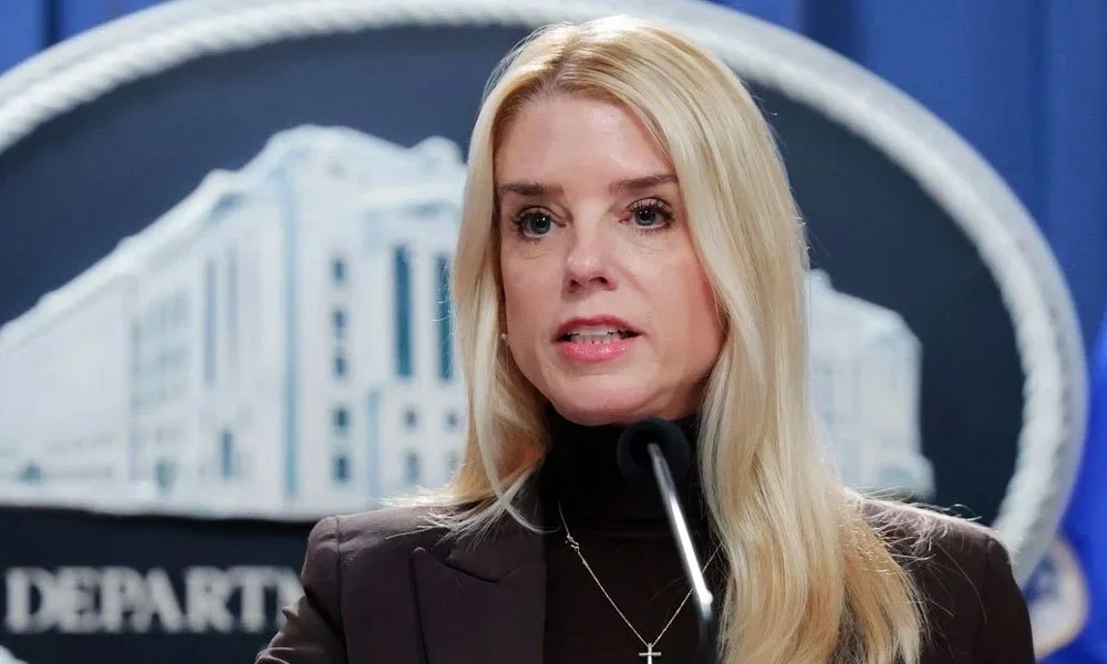 ICE Can Now Enter Your Home Without a Warrant to Look for Migrants, DOJ Memo Says