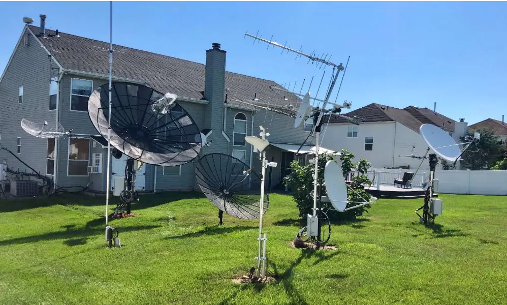 Making The Longest-Distance Radio Contact Possible