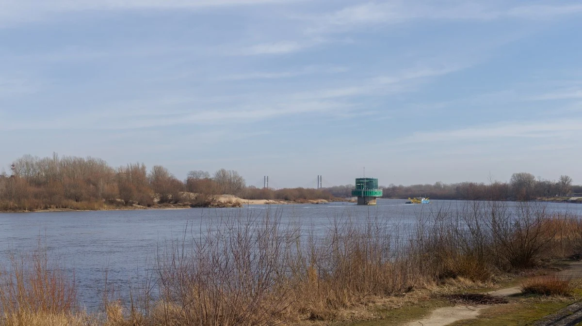 "Mamy do czynienia z suszą". Wisła to już strefa wody niskiej