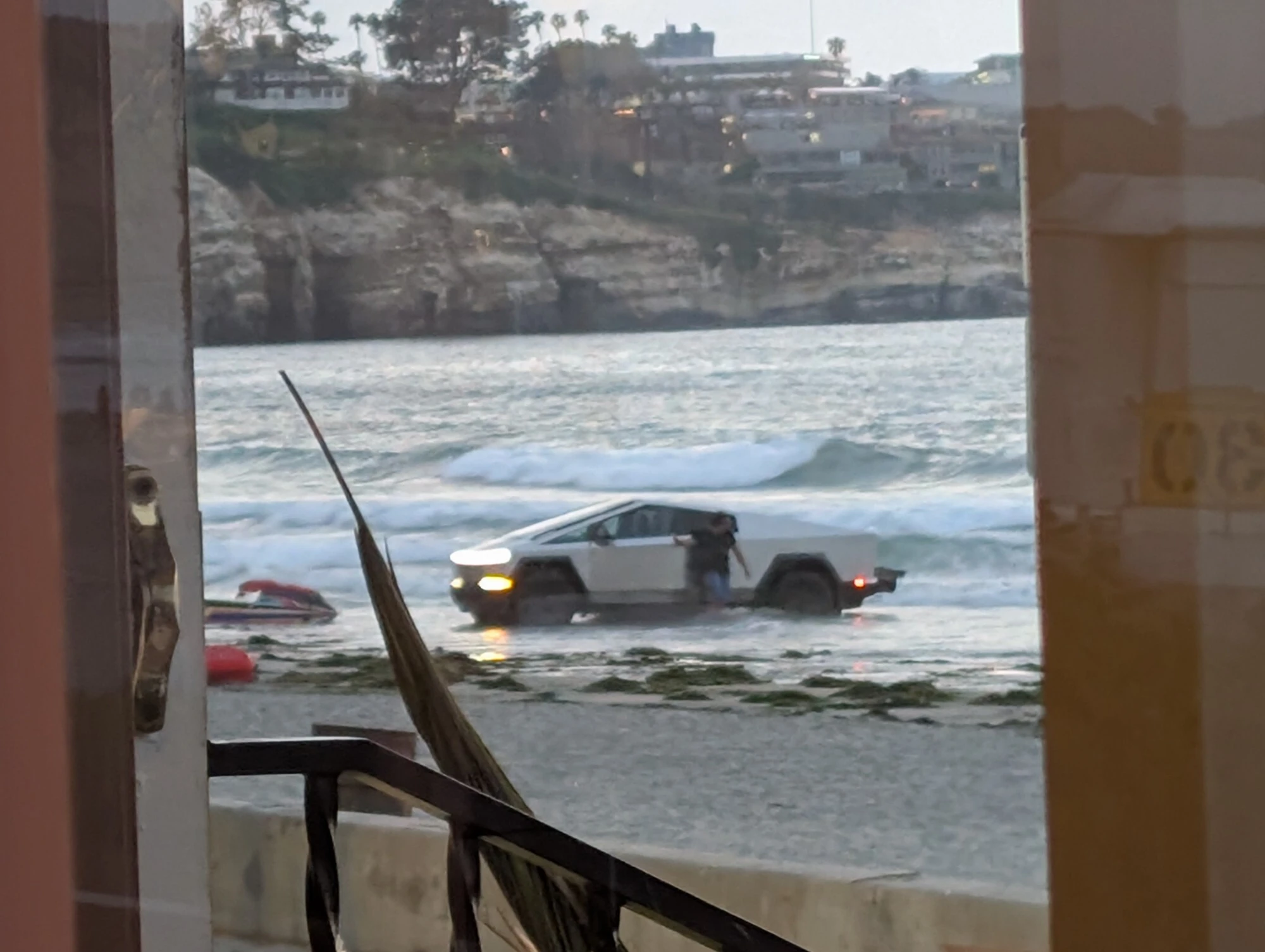 cyberschmuck drove into the water