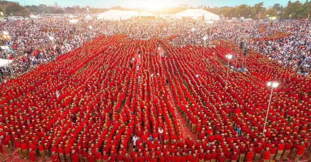 Images of a public rally by the Communist Party of India (Marxist) in Kollam, Kerala, India attended by over 200,000 people and a march by 25,000 people.