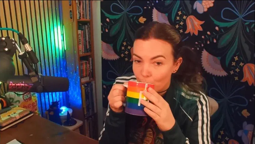 welp, Patreon just destroyed my stable income after a decade on the platform - what now