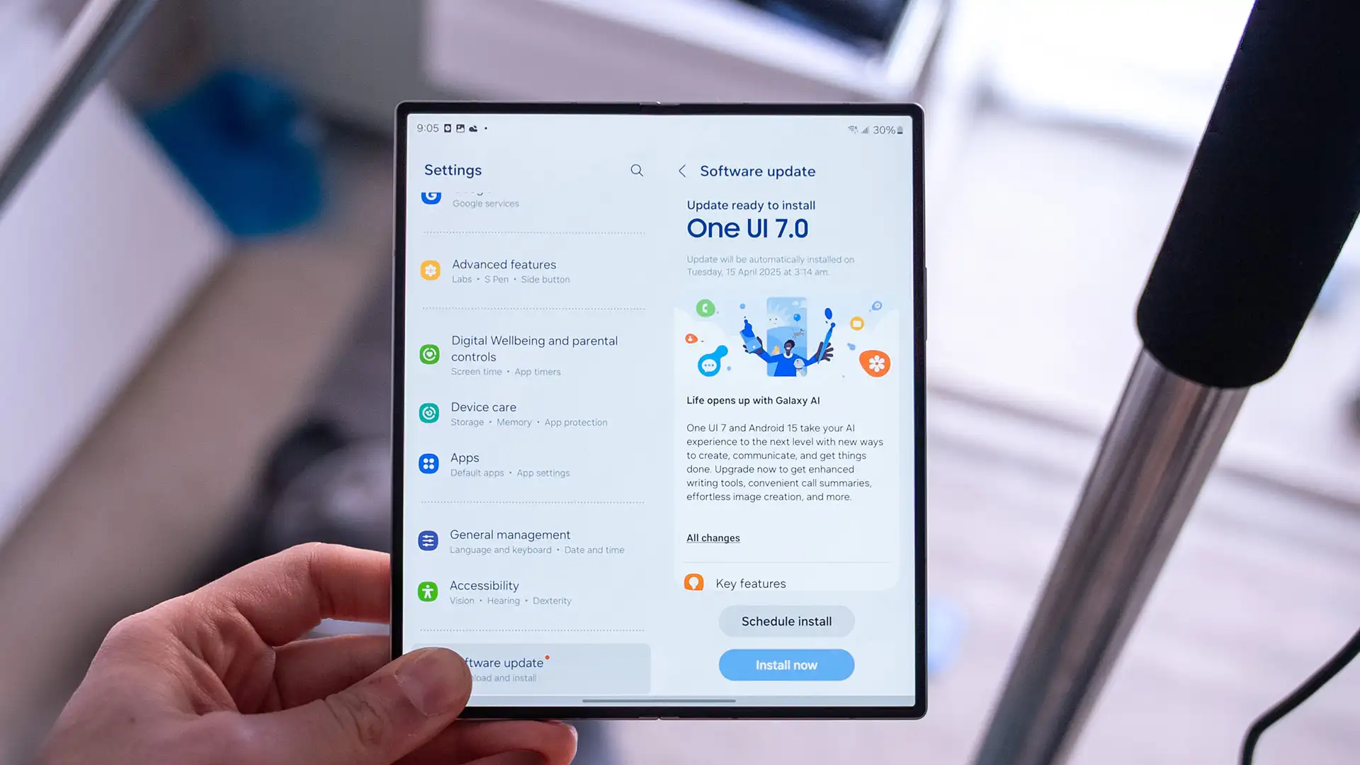 One UI 7 update halted worldwide (Updated: More rollout details)