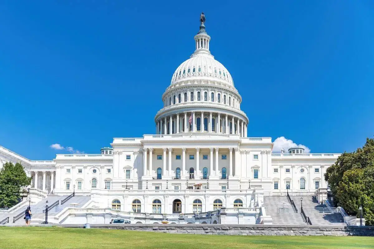 First Bills Targeting Federal Employees Introduced In New Congress | FedSmith.com